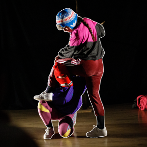 Les Zonardes spectacle danse contemporaine duo choregraphique creation jeune talent studio takamouv lyon plateau decouverte artiste lyonnais soiree artistique credit photo elsa dpz