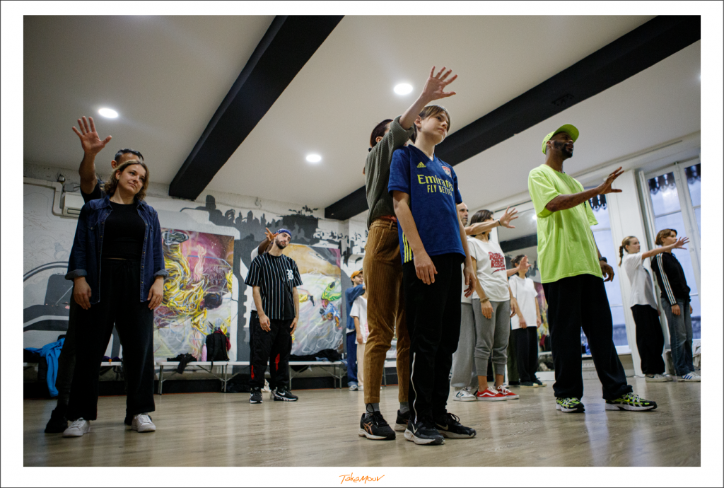 stage de danse hip hop freestyle avec Luffy, invité par TakaMouv, centre de danse hip hop situé à lyon centre, dans le cadre de ses workshops saison 2022 2023