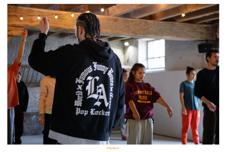 Stage intensif Hip Hop sur 5 jours tout compris organisé par TakaMouv' au Manoir Equivocal (Côte d'Or). Article retour, photos. Inscriptions stage intensif 2024